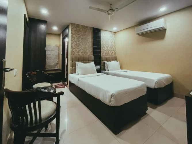 Hotel SLE Residency