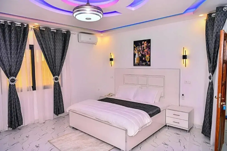 Relax Residences