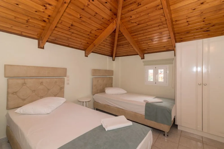 2 Bedrooms Family Apartment with sea view