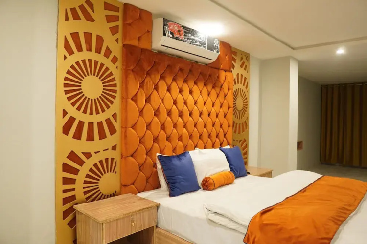 Nuva Hotel