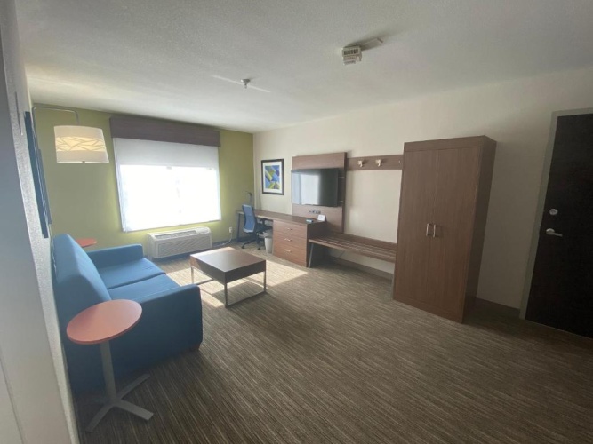 1 Bedroom Suite