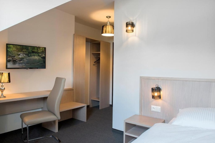 Standard Double room with view