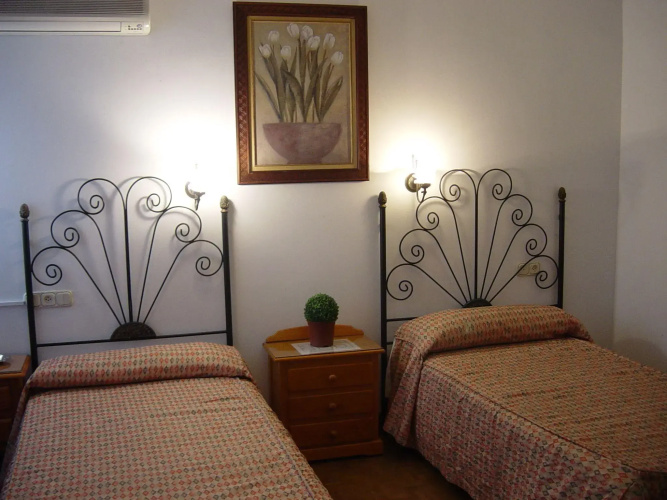 Hostal Colón