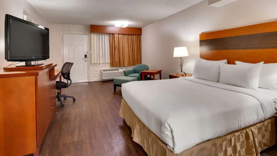 Extend-a-Suites - Phoenix Airport