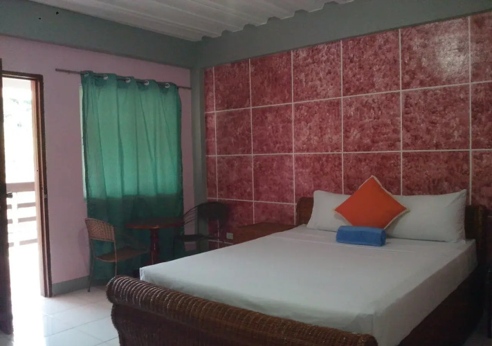 Centillo Travellers Inn