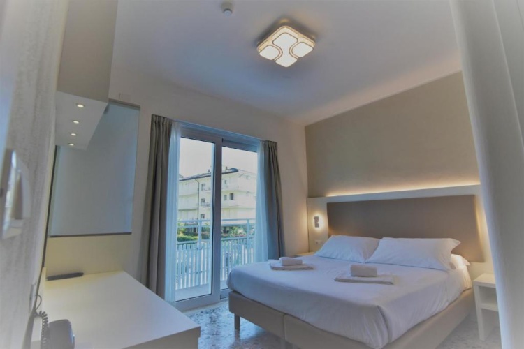 Standard Double room with balcony