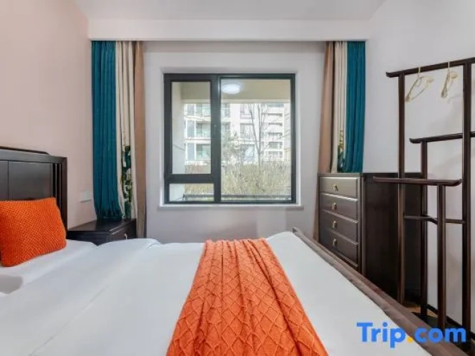 2 Bedrooms Basement Suite