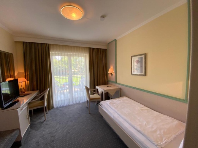 Standard Single room