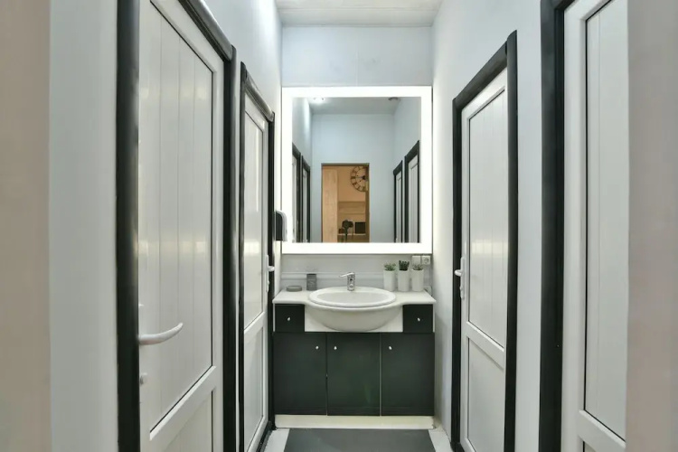 UPstairs Apart - Hostel