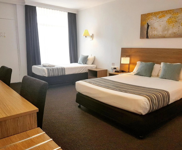 Mid City Motor Inn
