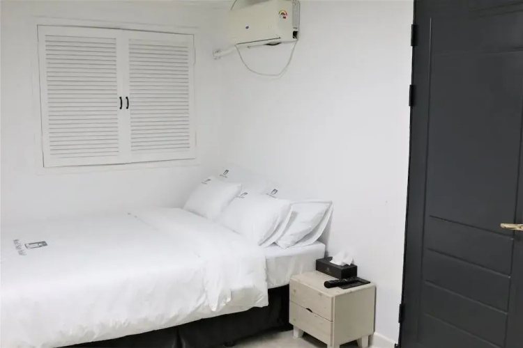 Must Stay Hotel (Han River)