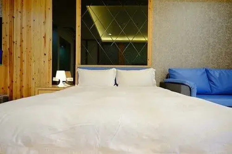 Nora Hostel