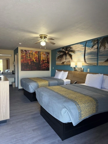 Standard Quadruple room