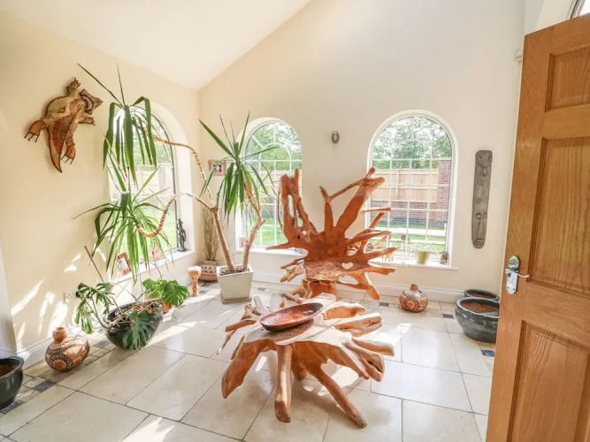 Acorn House