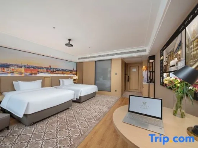 Deluxe Double Family room