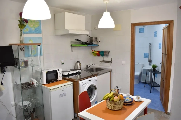 Economy Double Studio