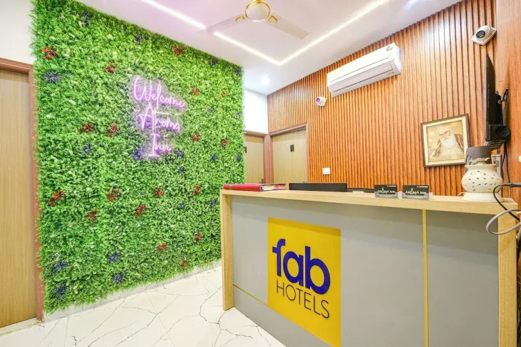 FabHotel Kavya Inn