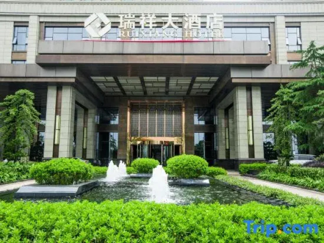 Ruixiang Hotel