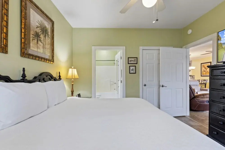 Magnolia North 102