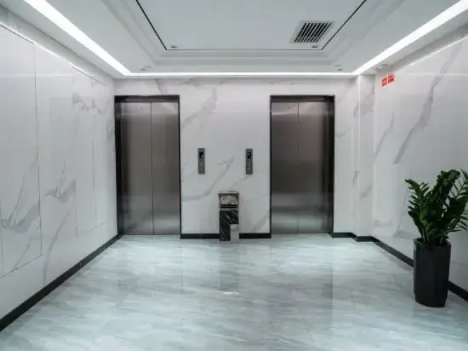 Cloud Hotel Yining