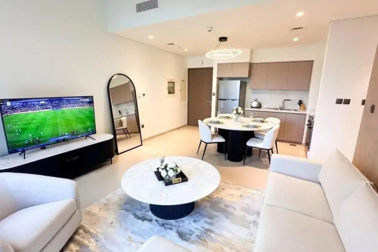 Mh - Stylish 2-bedroom Residence Ref 4100