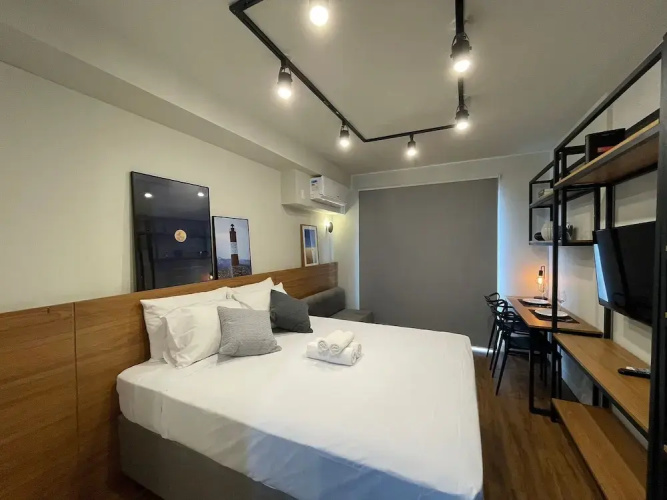 Houx Pinheiros 1508