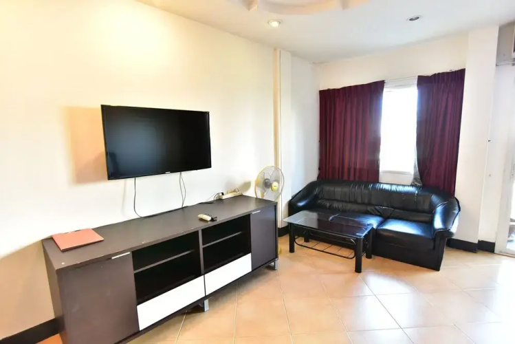 Enjoy Andre Restaurant & Room