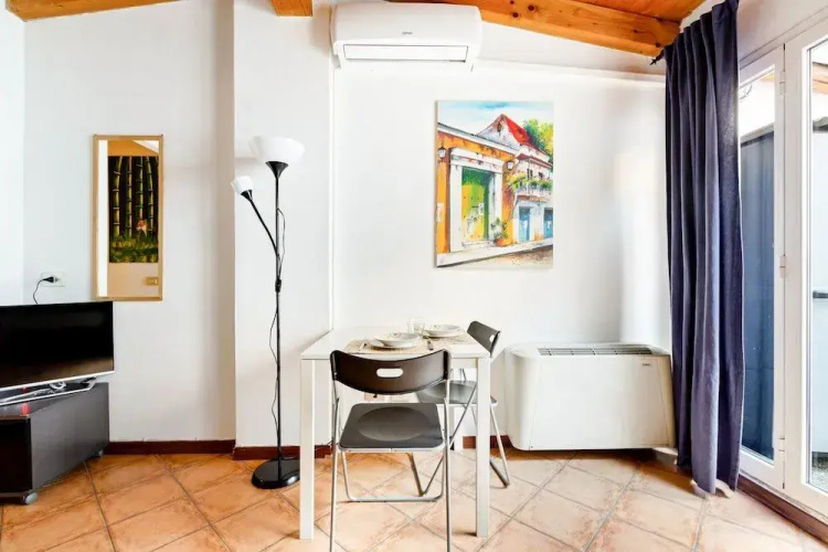 Stylish Loft Porta Romana