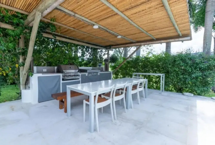 w Amazing 4BR Villa w Pool at Mesa de Yeguas