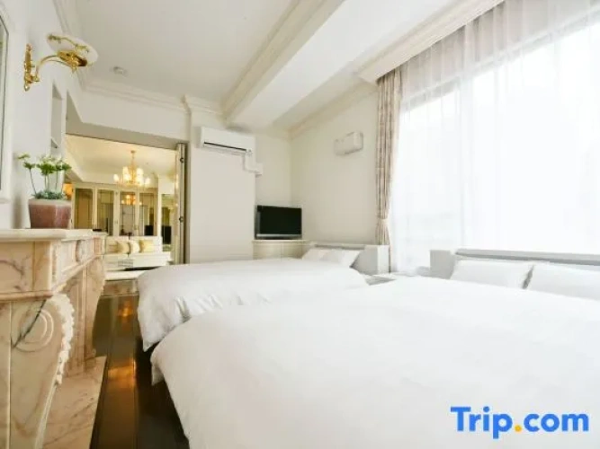 3 Bedrooms Quadruple Apartment