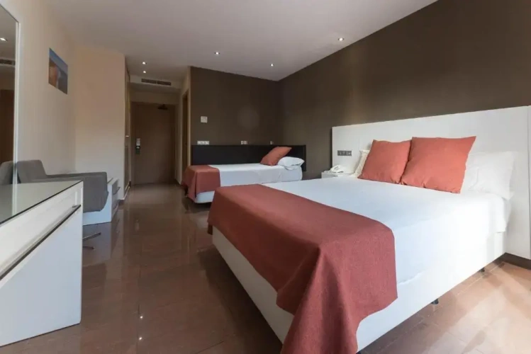 Superior Triple room