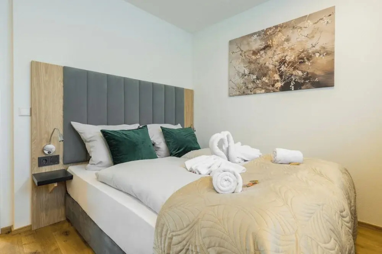 MK Apartments