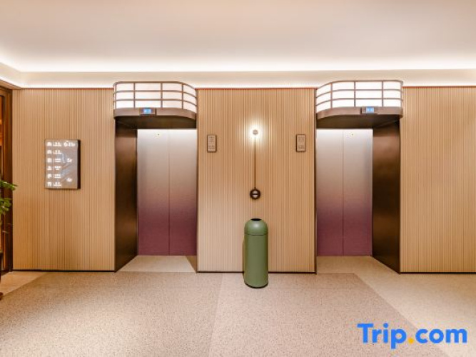 Orange Hotel (Urumqi Station North Square Branch)