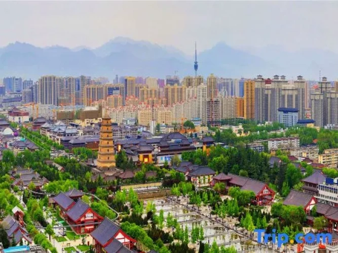 Xi'an Shangyin Premium Apartment (Taibai South Road Subway Station)