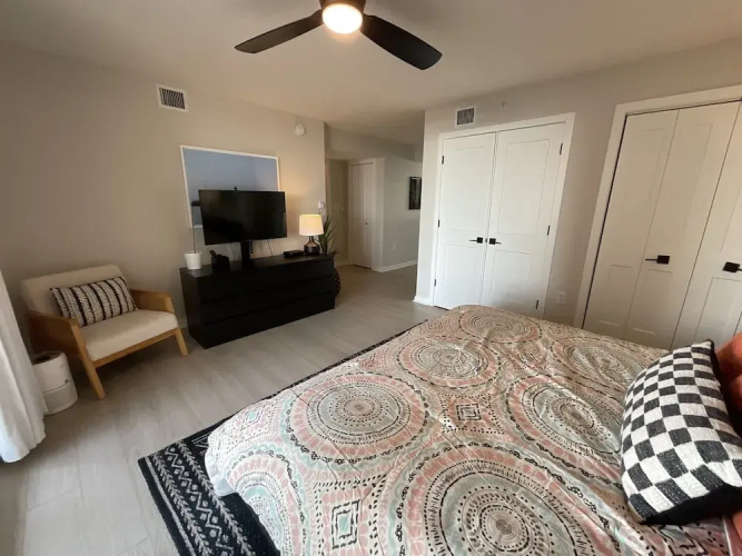 504 Brighton 2 Bedroom Condo