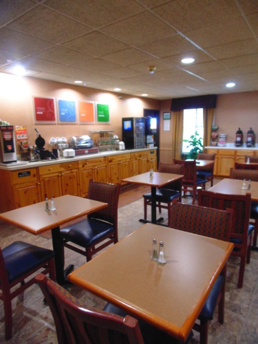American Inn & Suites photo 24