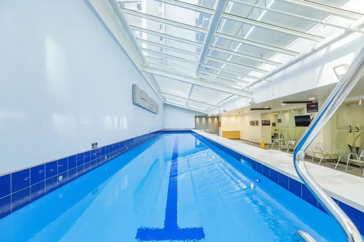Sea view studio with pool and gym