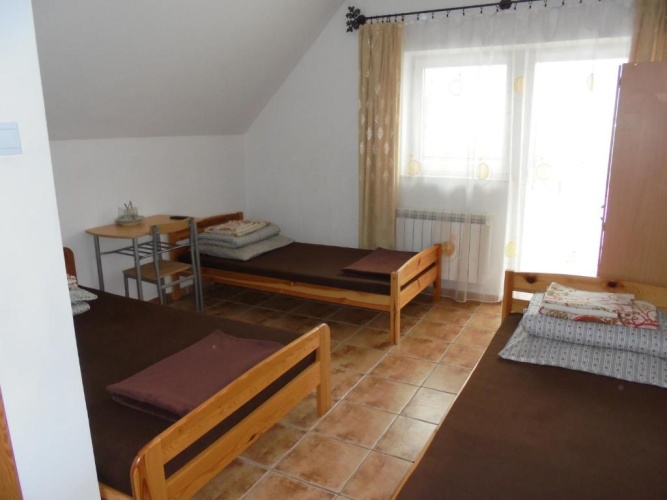 Standard Triple room