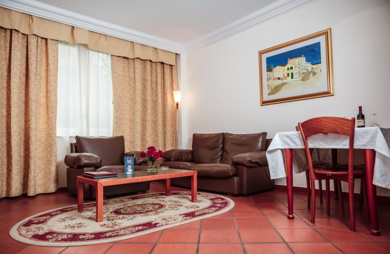 Double Suite