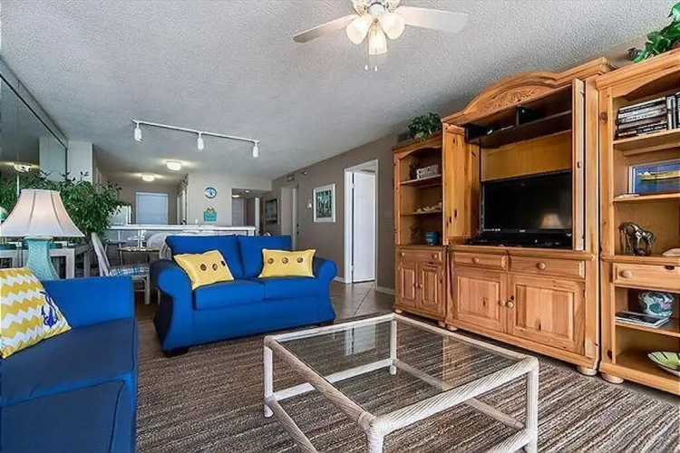 2 Bedrooms Apartment with balcony