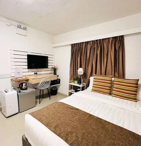 Standard Double Basement room