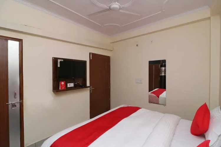 Dwarka International by OYO Rooms