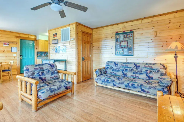 Three Bears Resort Adventure Base w/ Lake Access