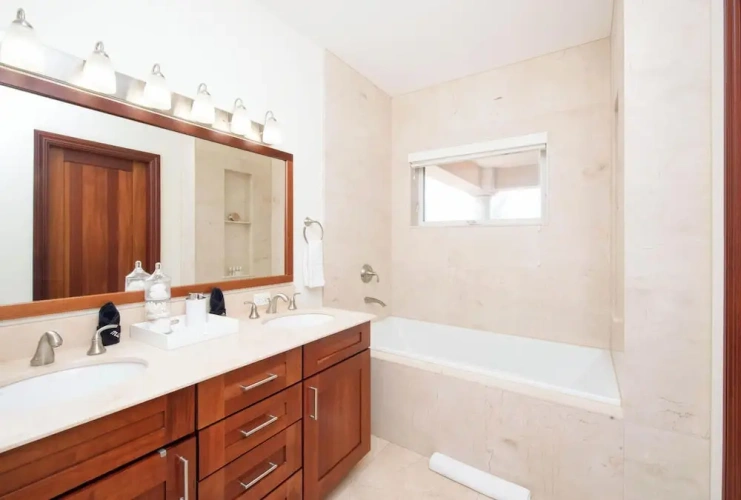 3 Bedrooms Apartment with balcony