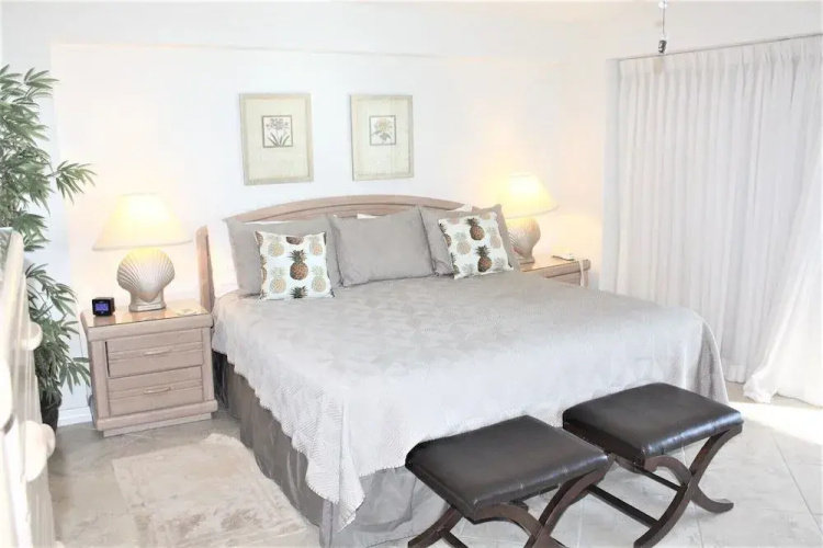 Jamaica Royale 403 - 2 Br Condo