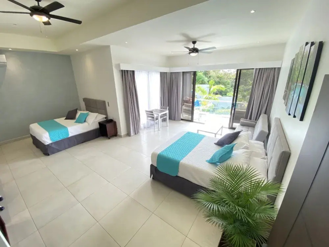 Hotel Naoz