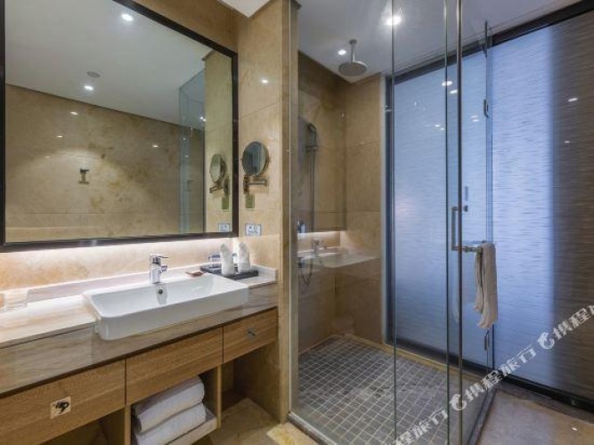 Business Double Suite