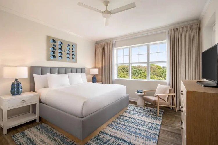 2 Bedrooms Premier Quadruple Family Suite