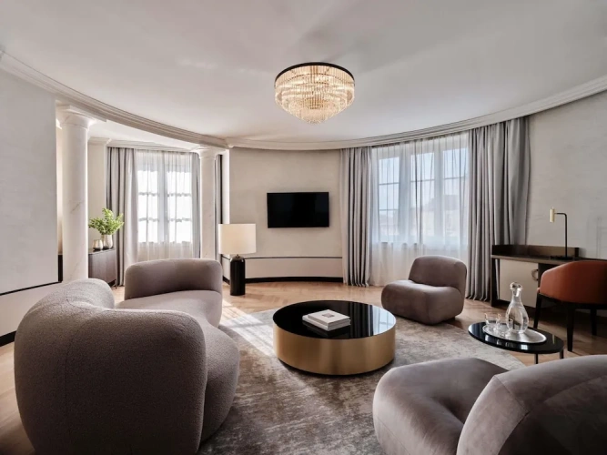 Double Suite