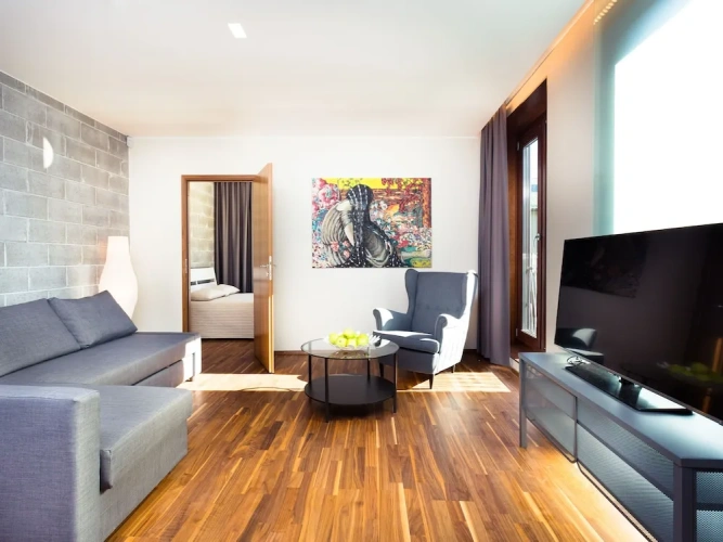 2 Bedrooms Deluxe Apartment